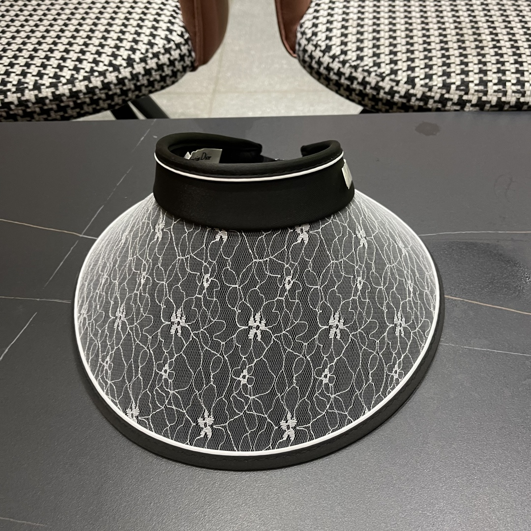  迪奥 空顶扎马尾太阳帽女夏季新款防晒防紫外线
遮阳帽大帽檐海边骑行