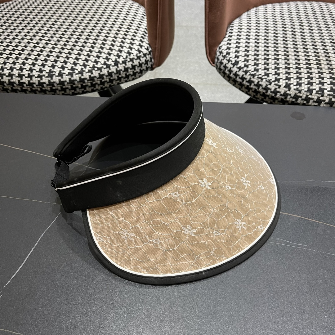  迪奥 空顶扎马尾太阳帽女夏季新款防晒防紫外线
遮阳帽大帽檐海边骑行