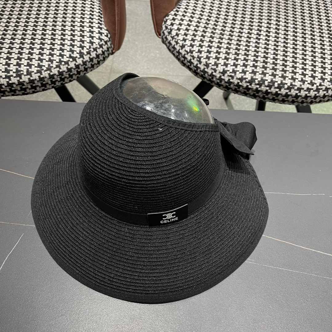  CELINE赛琳夏季大檐出游防晒遮阳草编防紫外线可折叠空顶帽
百搭时尚帽子女潮