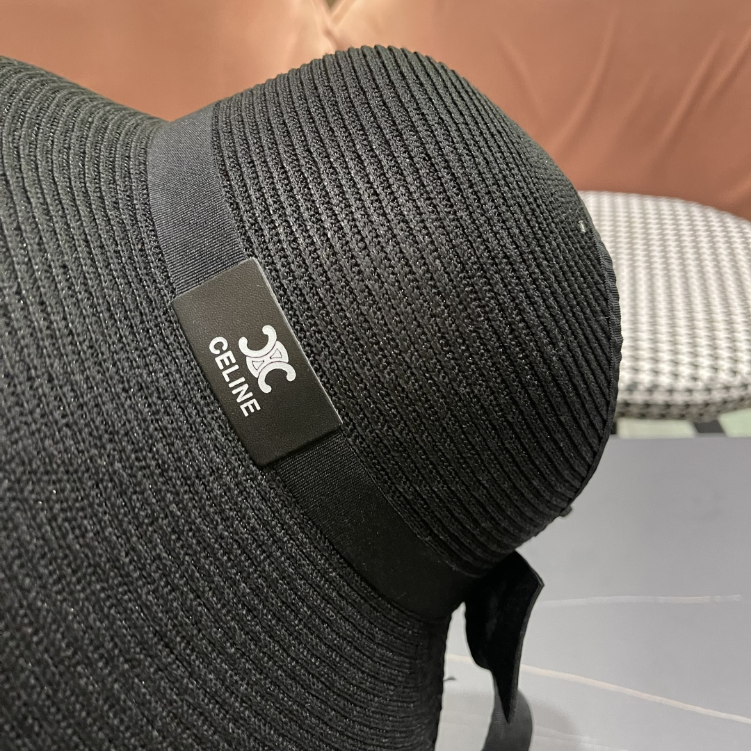  CELINE赛琳夏季大檐出游防晒遮阳草编防紫外线可折叠空顶帽
百搭时尚帽子女潮