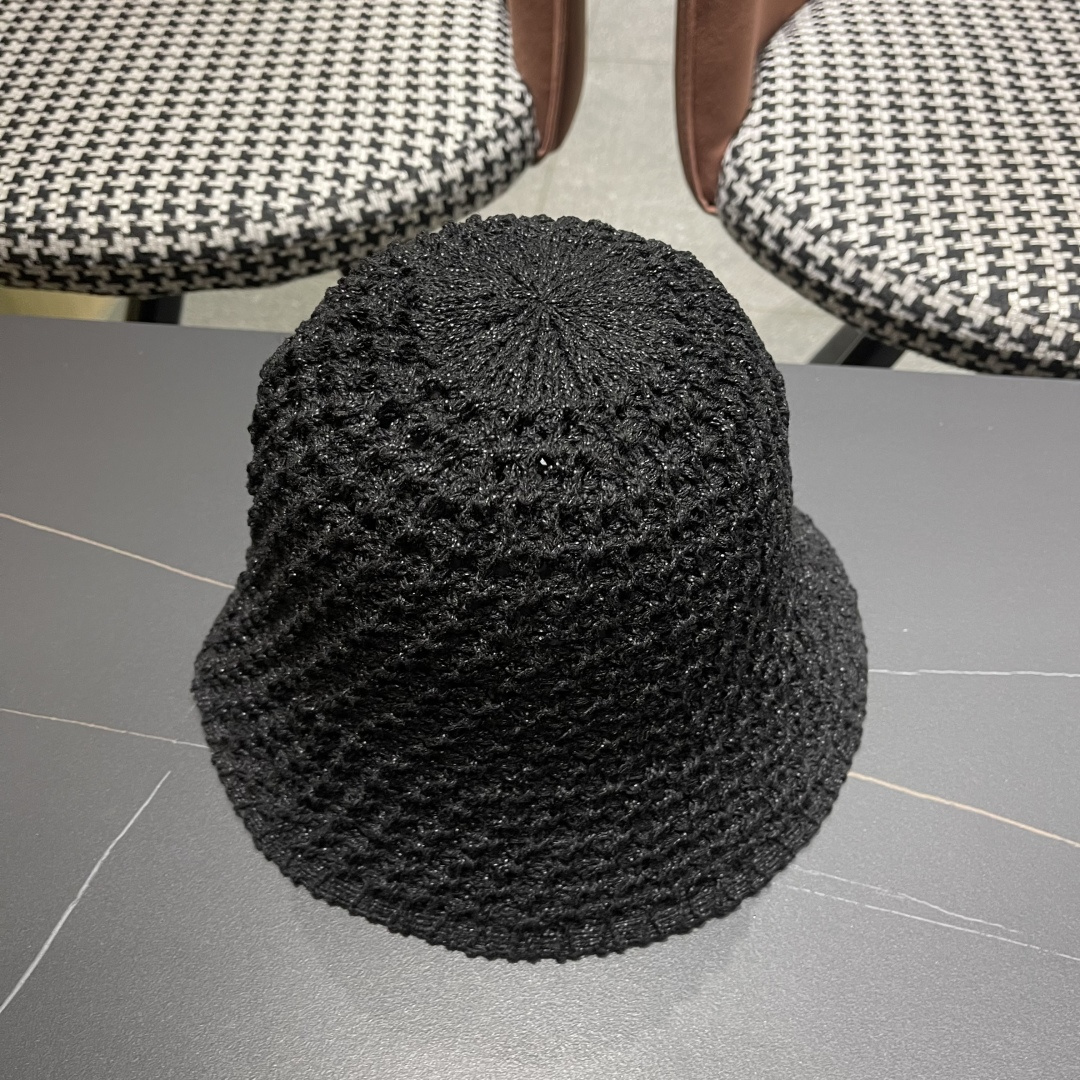  Chanel 香奈儿韩国遮脸水桶帽编织百搭短檐圆顶
品脸小时尚渔夫帽女