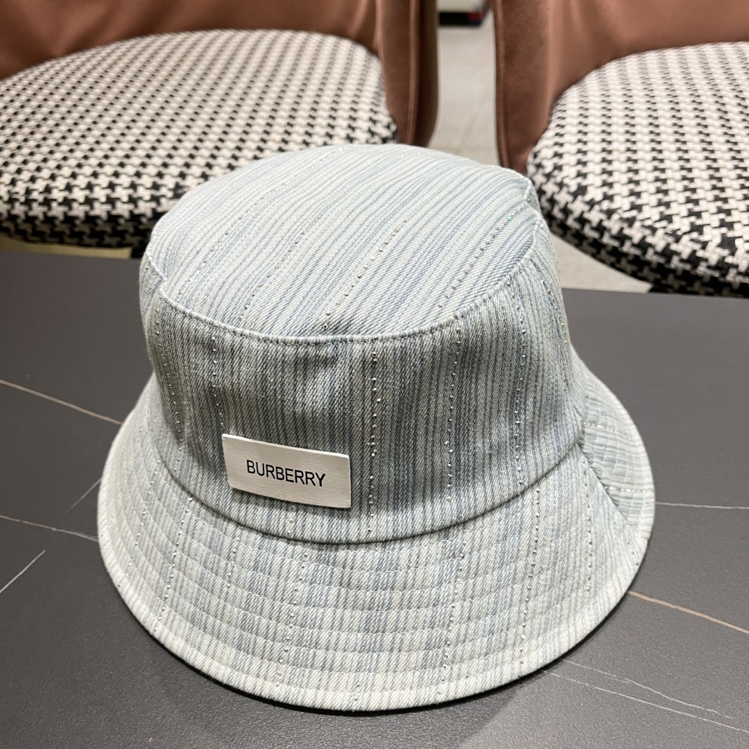  巴黎世家BALENCIAGA 新韩版时尚渔夫帽潮女士简约百搭防晒日系盆帽休
闲潮流情侣帽子