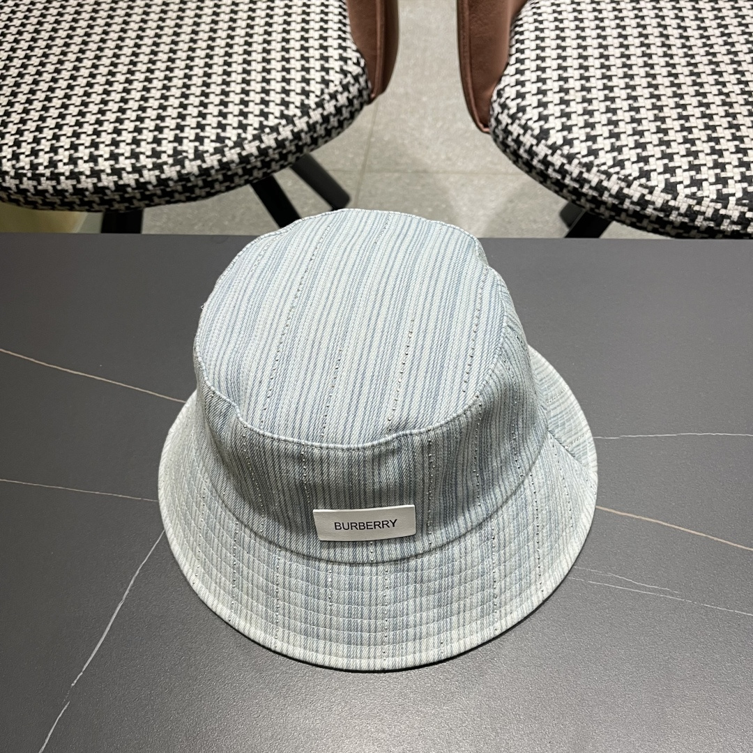  巴黎世家BALENCIAGA 新韩版时尚渔夫帽潮女士简约百搭防晒日系盆帽休
闲潮流情侣帽子