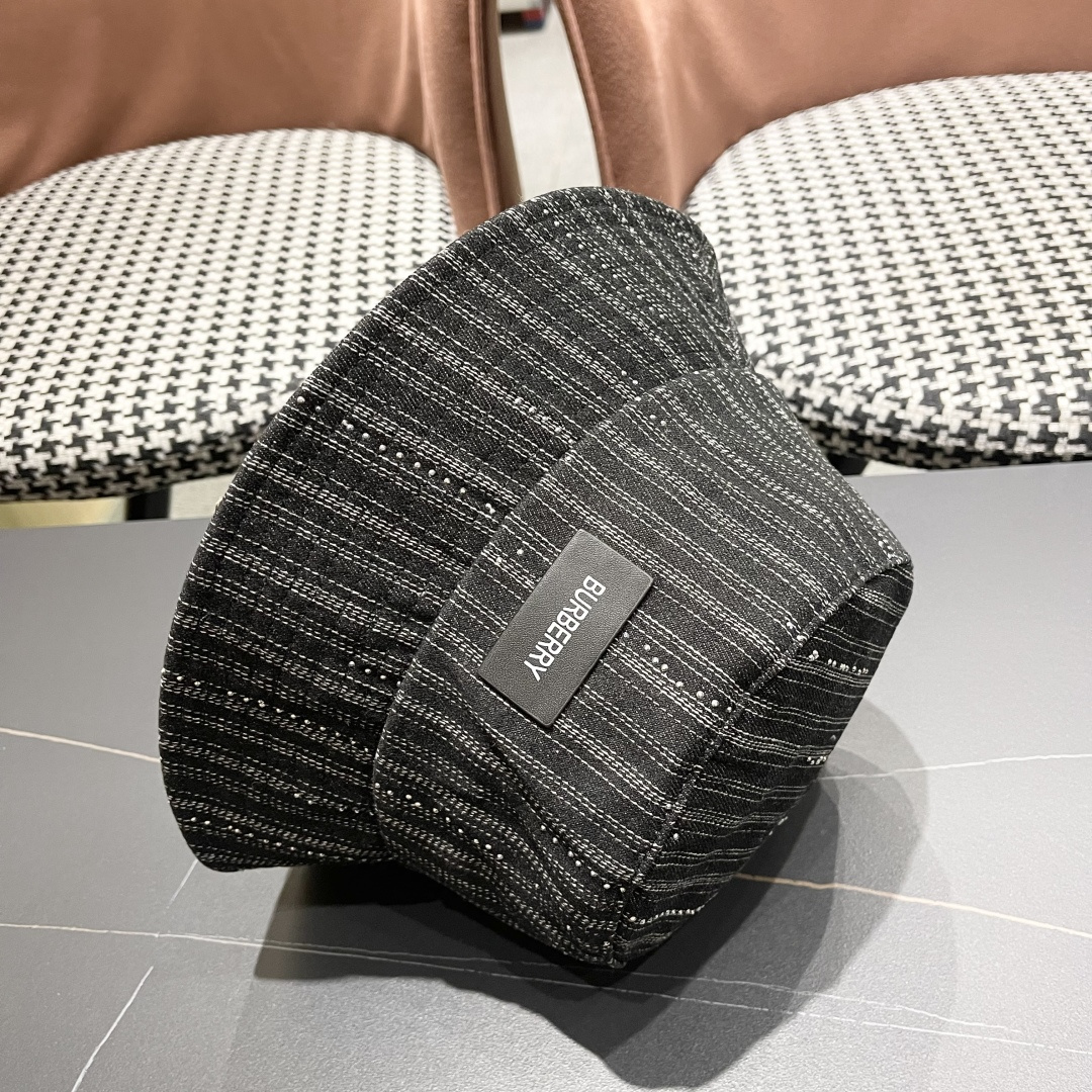  巴黎世家BALENCIAGA 新韩版时尚渔夫帽潮女士简约百搭防晒日系盆帽休
闲潮流情侣帽子