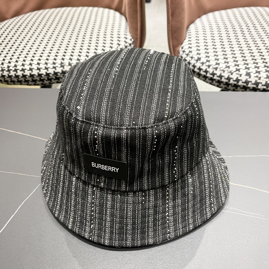  巴黎世家BALENCIAGA 新韩版时尚渔夫帽潮女士简约百搭防晒日系盆帽休
闲潮流情侣帽子