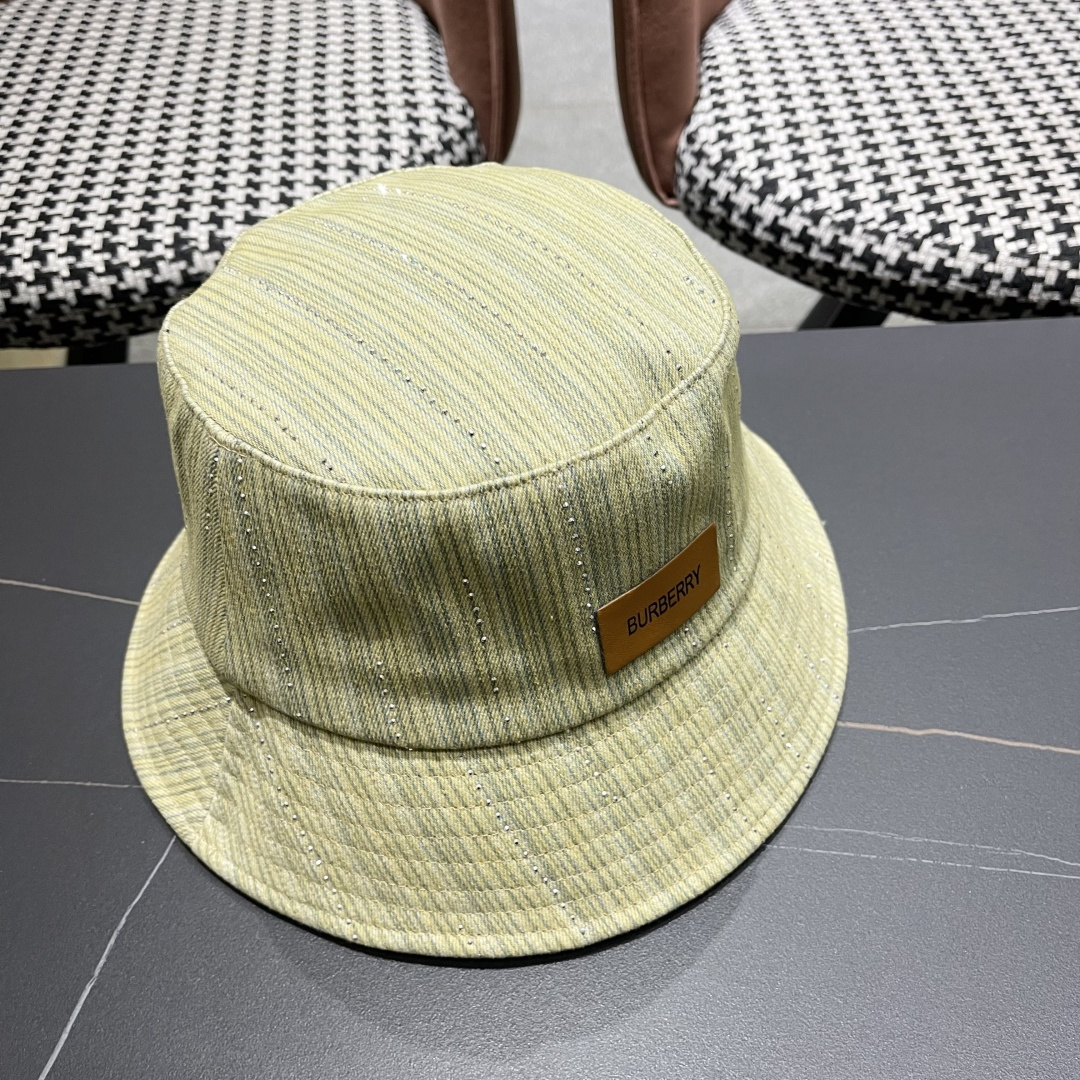  巴黎世家BALENCIAGA 新韩版时尚渔夫帽潮女士简约百搭防晒日系盆帽休
闲潮流情侣帽子