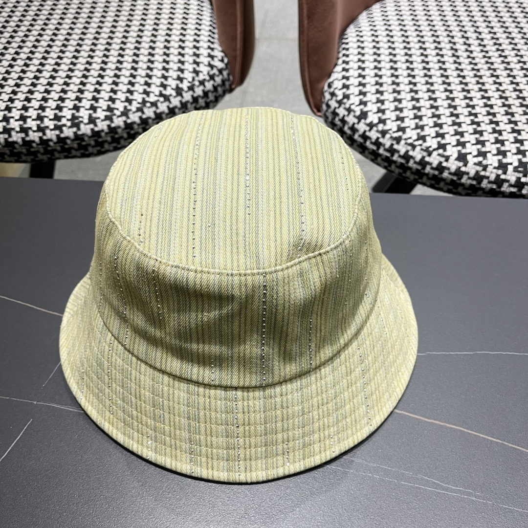  巴黎世家BALENCIAGA 新韩版时尚渔夫帽潮女士简约百搭防晒日系盆帽休
闲潮流情侣帽子