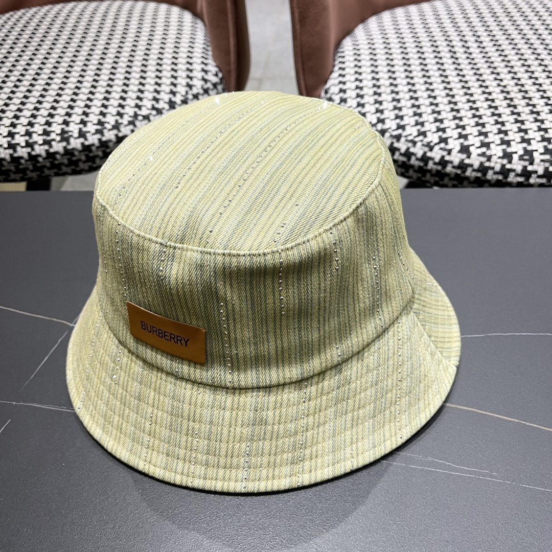  巴黎世家BALENCIAGA 新韩版时尚渔夫帽潮女士简约百搭防晒日系盆帽休
闲潮流情侣帽子