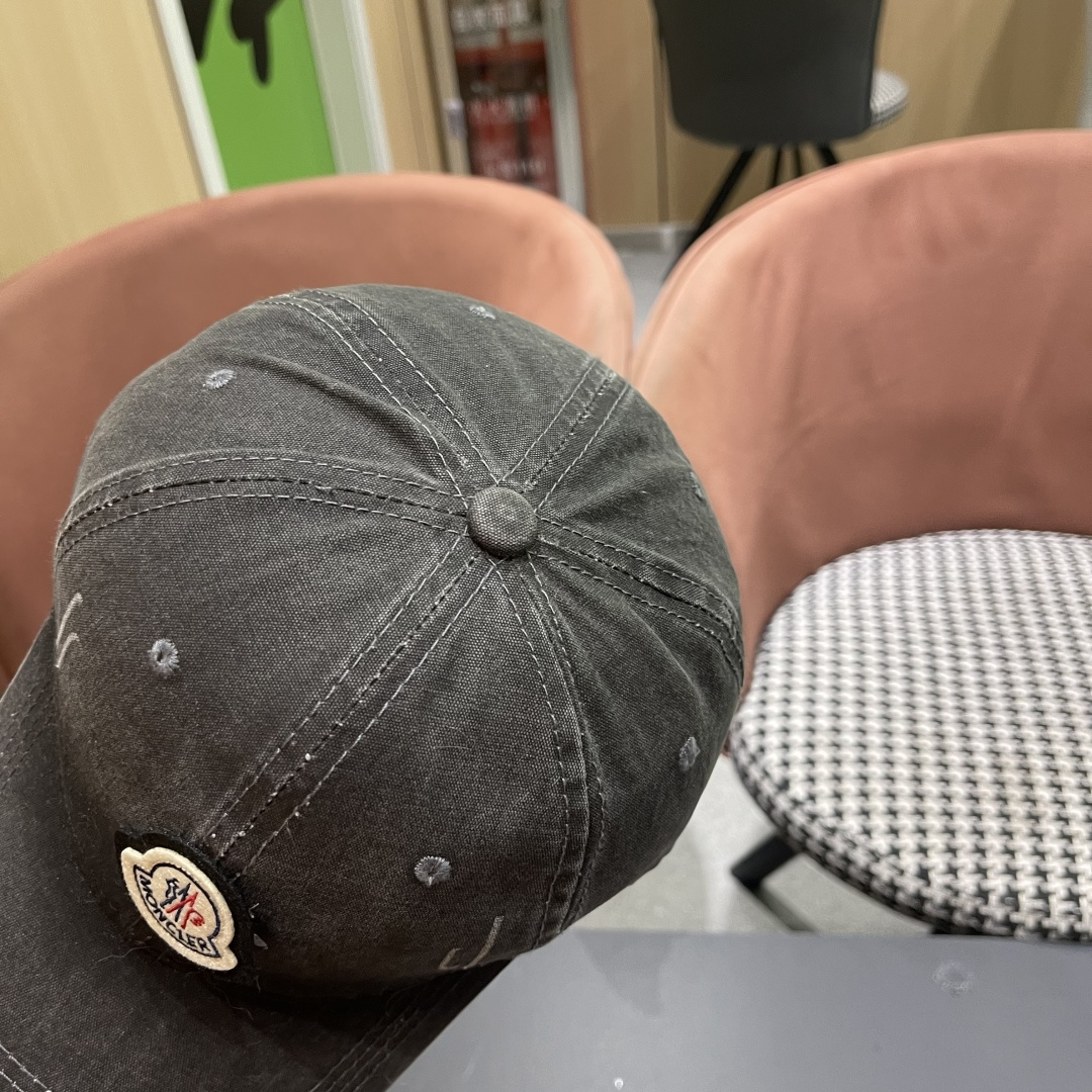  Moncler蒙口新款棒球帽，原版帆布料纯棉内里，轻盈透气！质量超赞，基础头围56，贴片可调节。