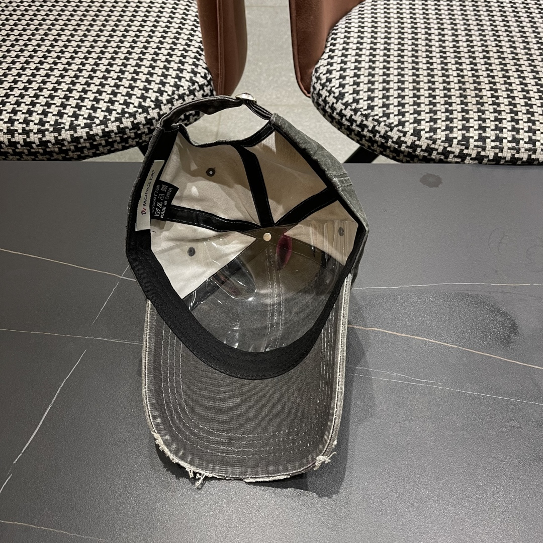  Moncler蒙口新款棒球帽，原版帆布料纯棉内里，轻盈透气！质量超赞，基础头围56，贴片可调节。