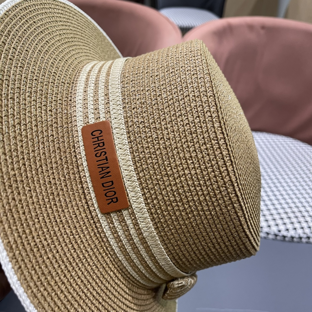  Dior迪奥新款草帽，遮阳帽，太阳帽，沙滩遮阳帽帽，拼色头围57cm