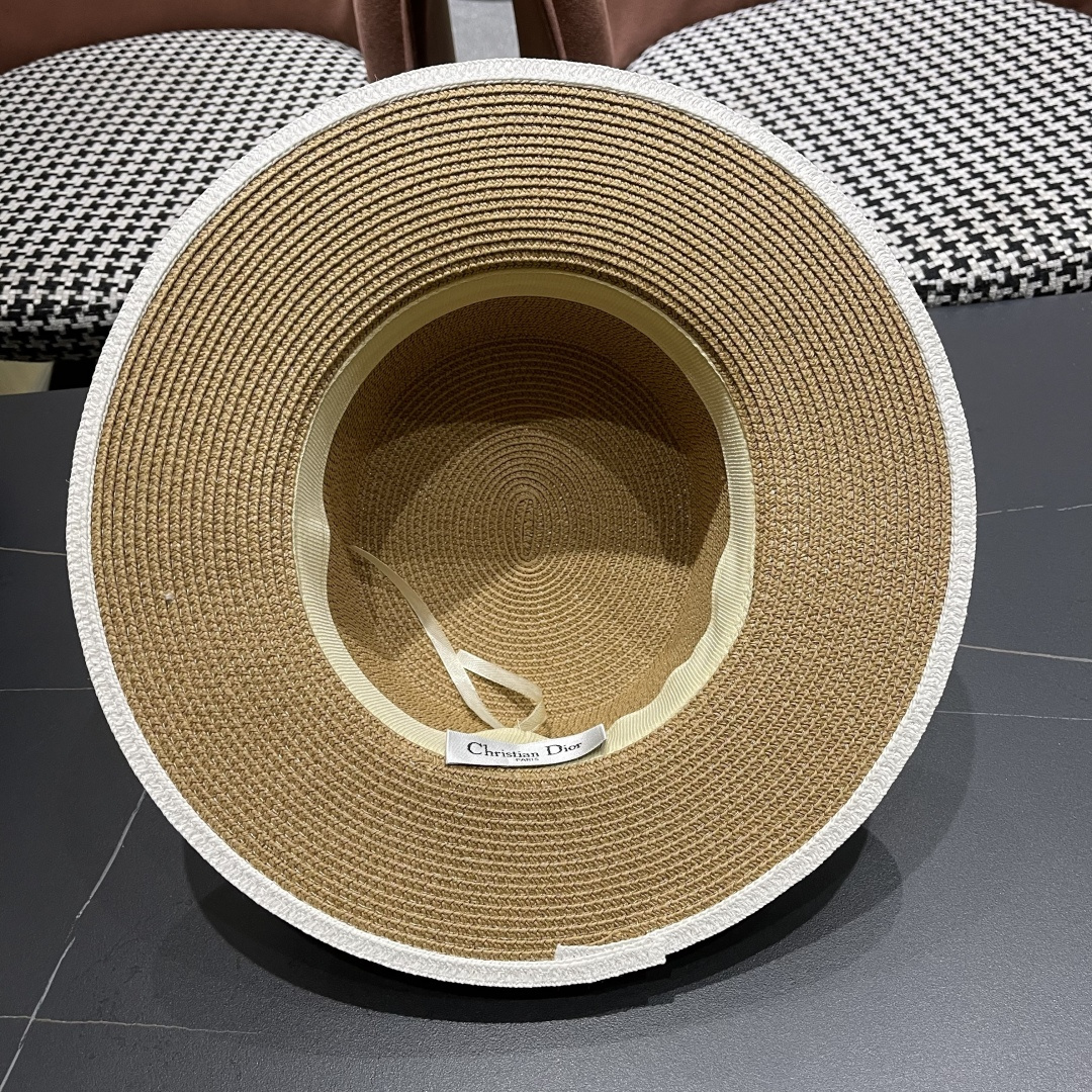  Dior迪奥新款草帽，遮阳帽，太阳帽，沙滩遮阳帽帽，拼色头围57cm