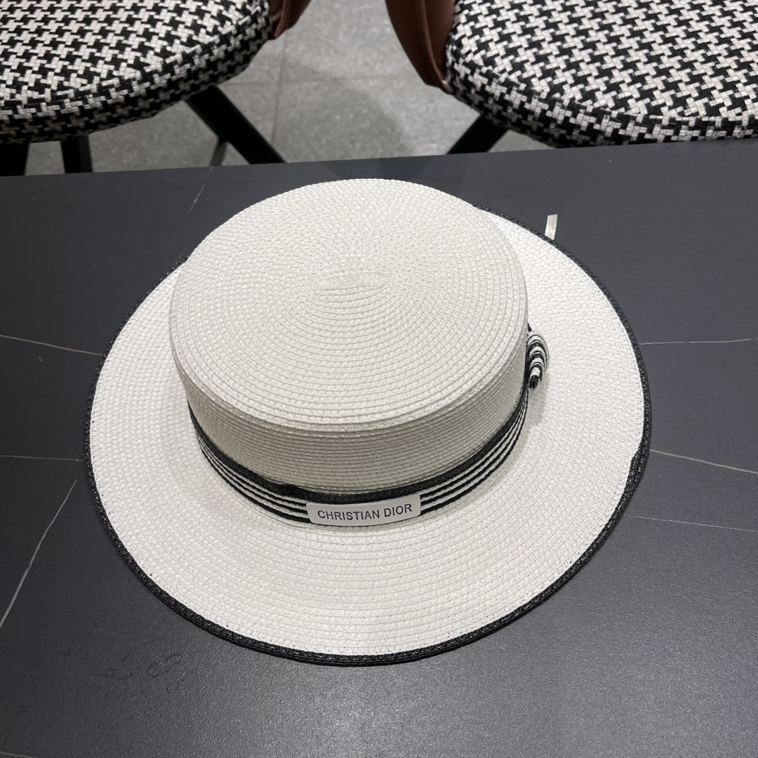  Dior迪奥新款草帽，遮阳帽，太阳帽，沙滩遮阳帽帽，拼色头围57cm