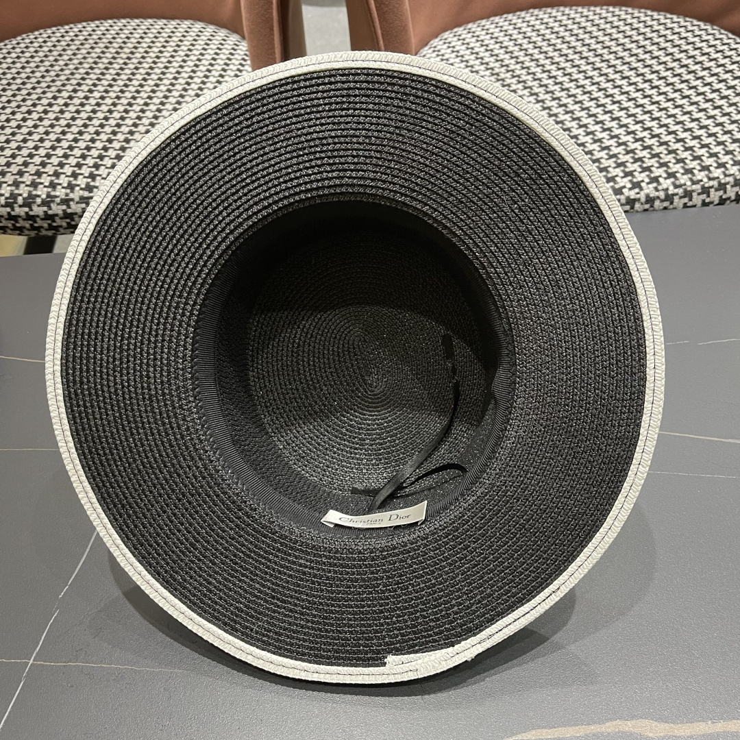  Dior迪奥新款草帽，遮阳帽，太阳帽，沙滩遮阳帽帽，拼色头围57cm