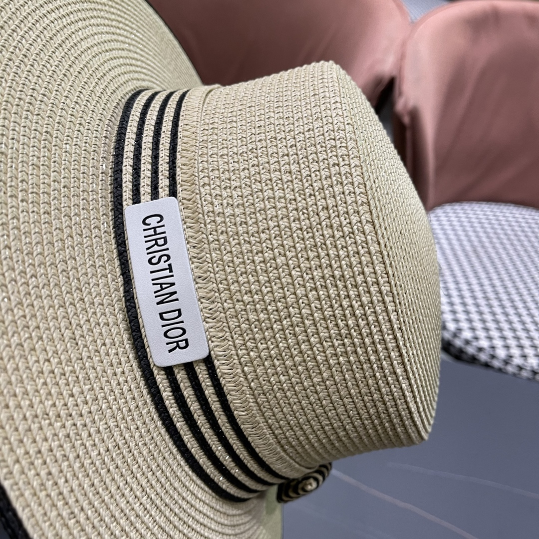  Dior迪奥新款草帽，遮阳帽，太阳帽，沙滩遮阳帽帽，拼色头围57cm