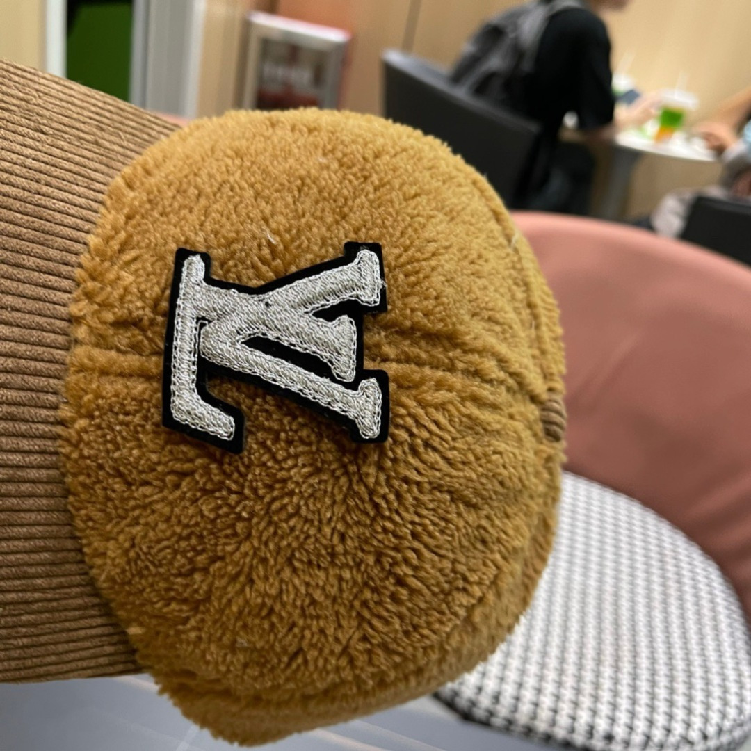 🧢LouisVuitton路易威登 👒😍LV仿貂毛绒面料棒球帽，超百搭遮阳防晒帽，气质名媛风格，超文艺，
