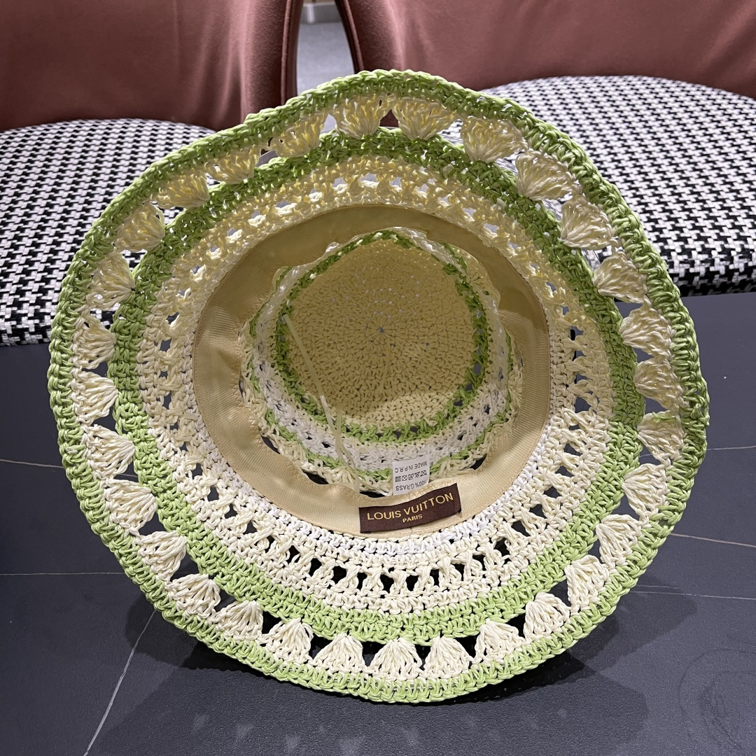  lv路易威登韩版新款气质渔夫帽子女出游甜美百搭防晒流苏镂空遮阳草帽潮网红同款