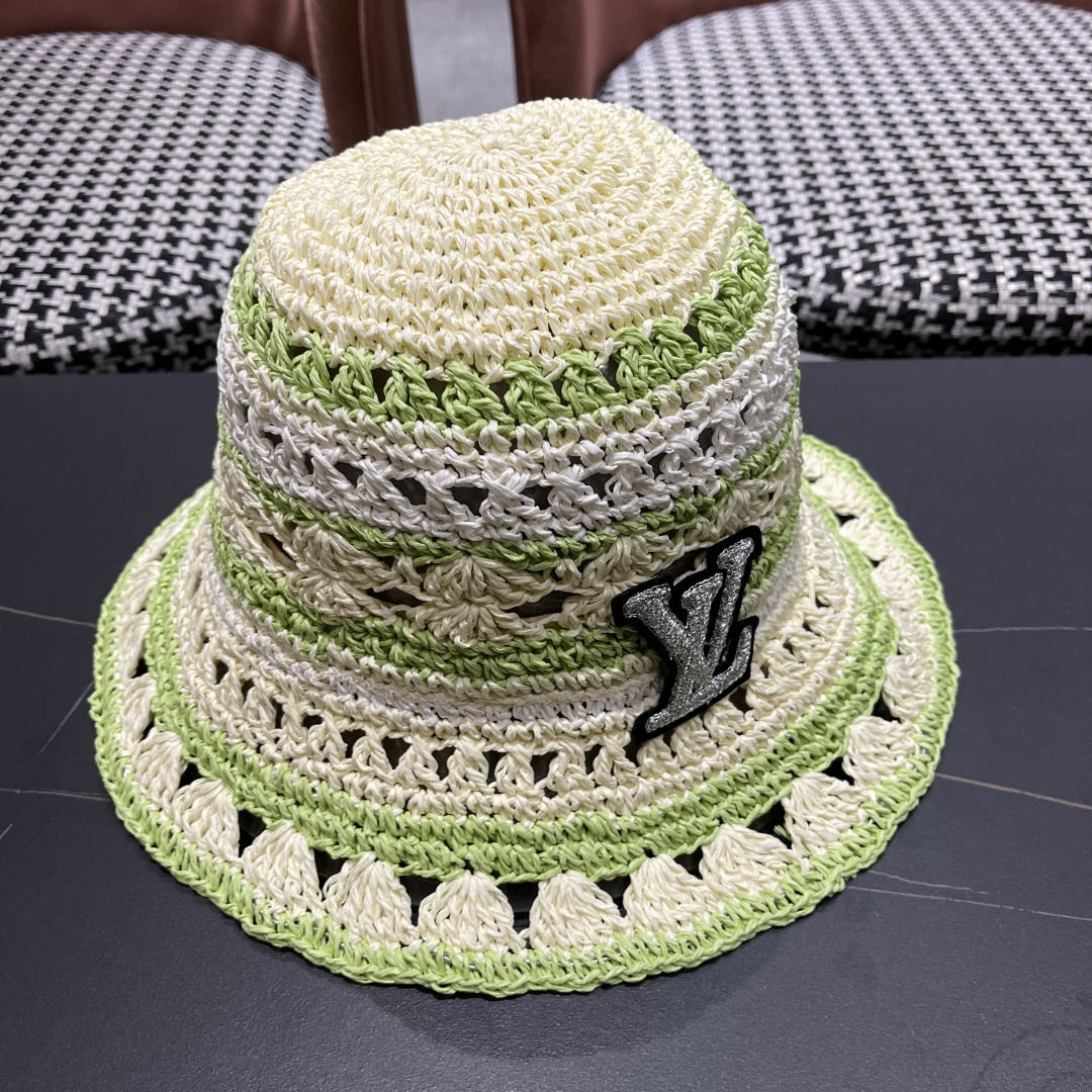  lv路易威登韩版新款气质渔夫帽子女出游甜美百搭防晒流苏镂空遮阳草帽潮网红同款