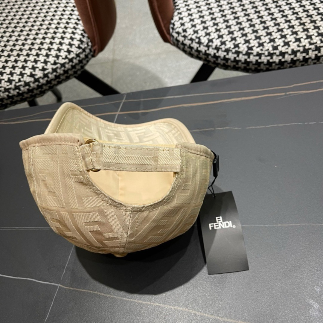  Fendi（芬迪）新款原单棒球帽， 双F提花，专柜常年热卖款，口碑极佳，11开模订制轻盈透气！质量超赞