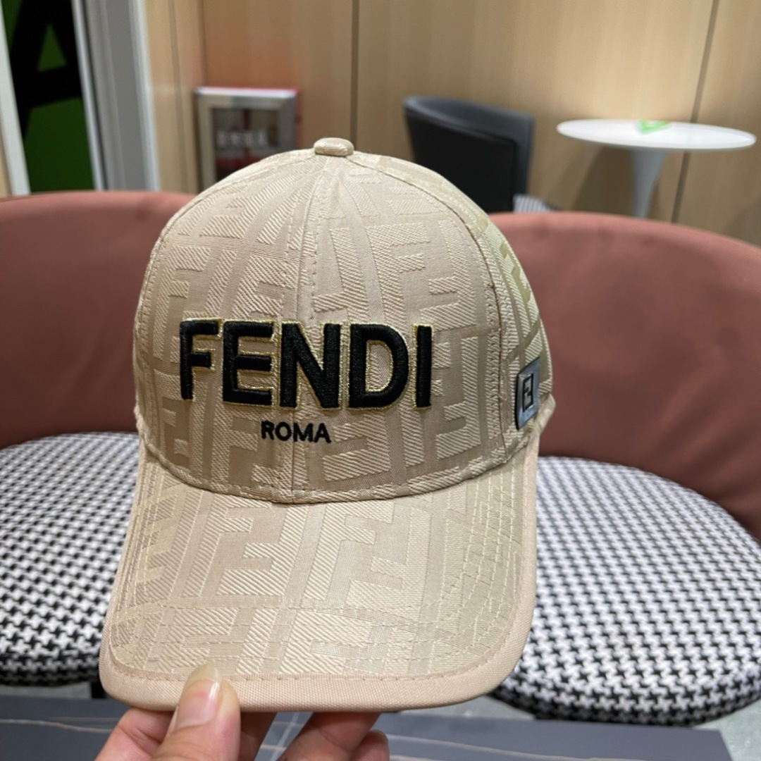  Fendi（芬迪）新款原单棒球帽， 双F提花，专柜常年热卖款，口碑极佳，11开模订制轻盈透气！质量超赞