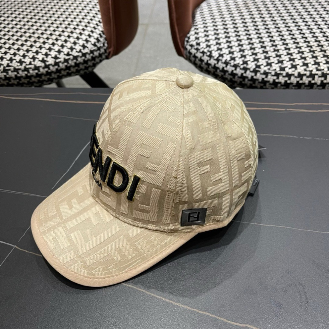  Fendi（芬迪）新款原单棒球帽， 双F提花，专柜常年热卖款，口碑极佳，11开模订制轻盈透气！质量超赞