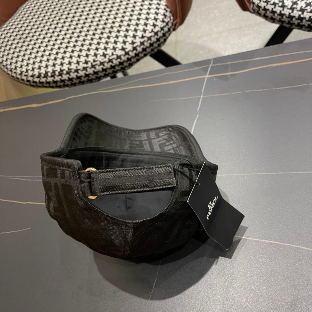  Fendi（芬迪）新款原单棒球帽， 双F提花，专柜常年热卖款，口碑极佳，11开模订制轻盈透气！质量超赞