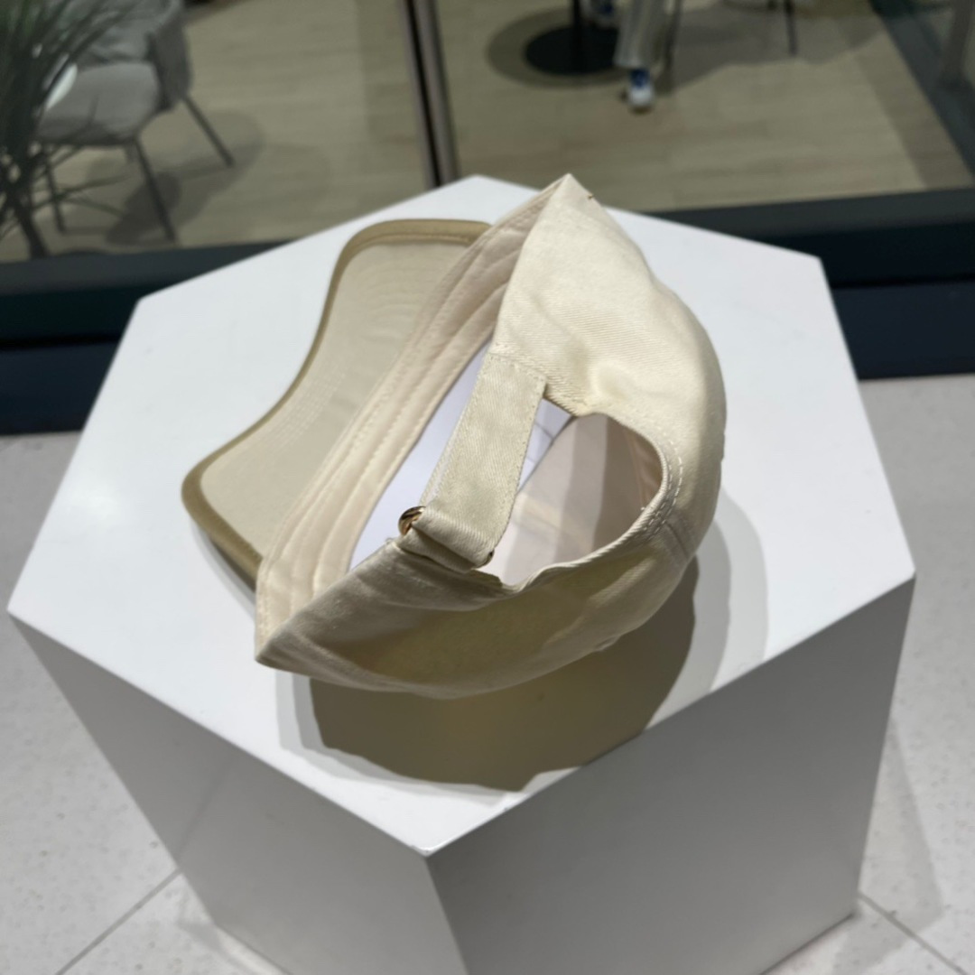  Chanel香奈儿新款棒球帽，夏款鸭舌帽，网状风格独特设计，单色 头围57cm