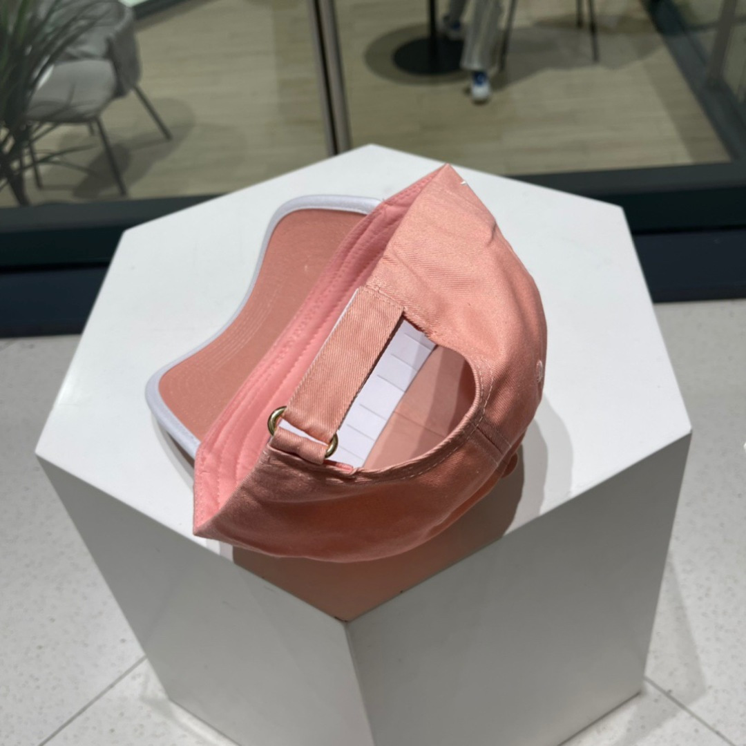  Chanel香奈儿新款棒球帽，夏款鸭舌帽，网状风格独特设计，单色 头围57cm