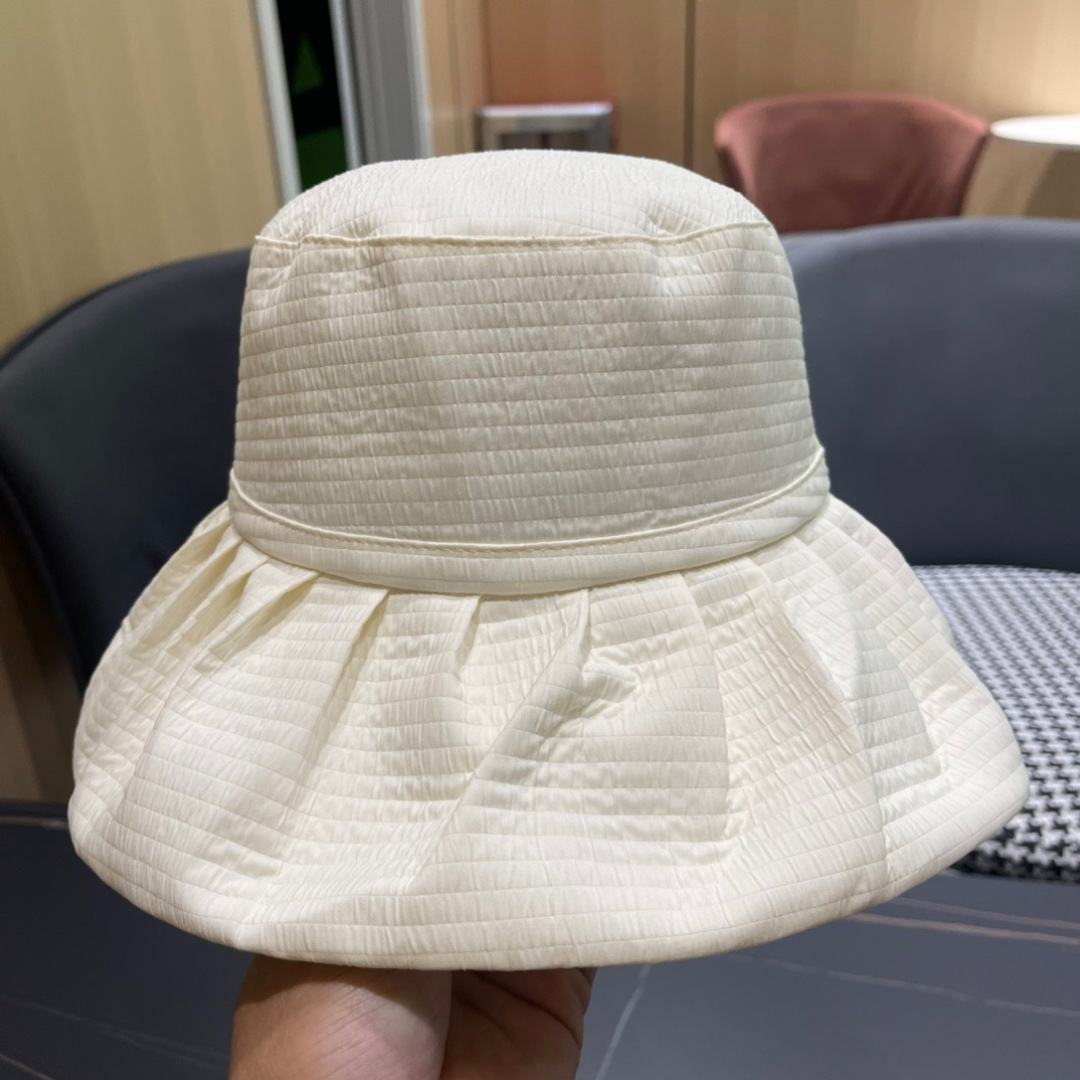 【普拉达】2025春夏新款渔夫帽，新款出货，大牌款超好搭配，赶紧入手！出行必备