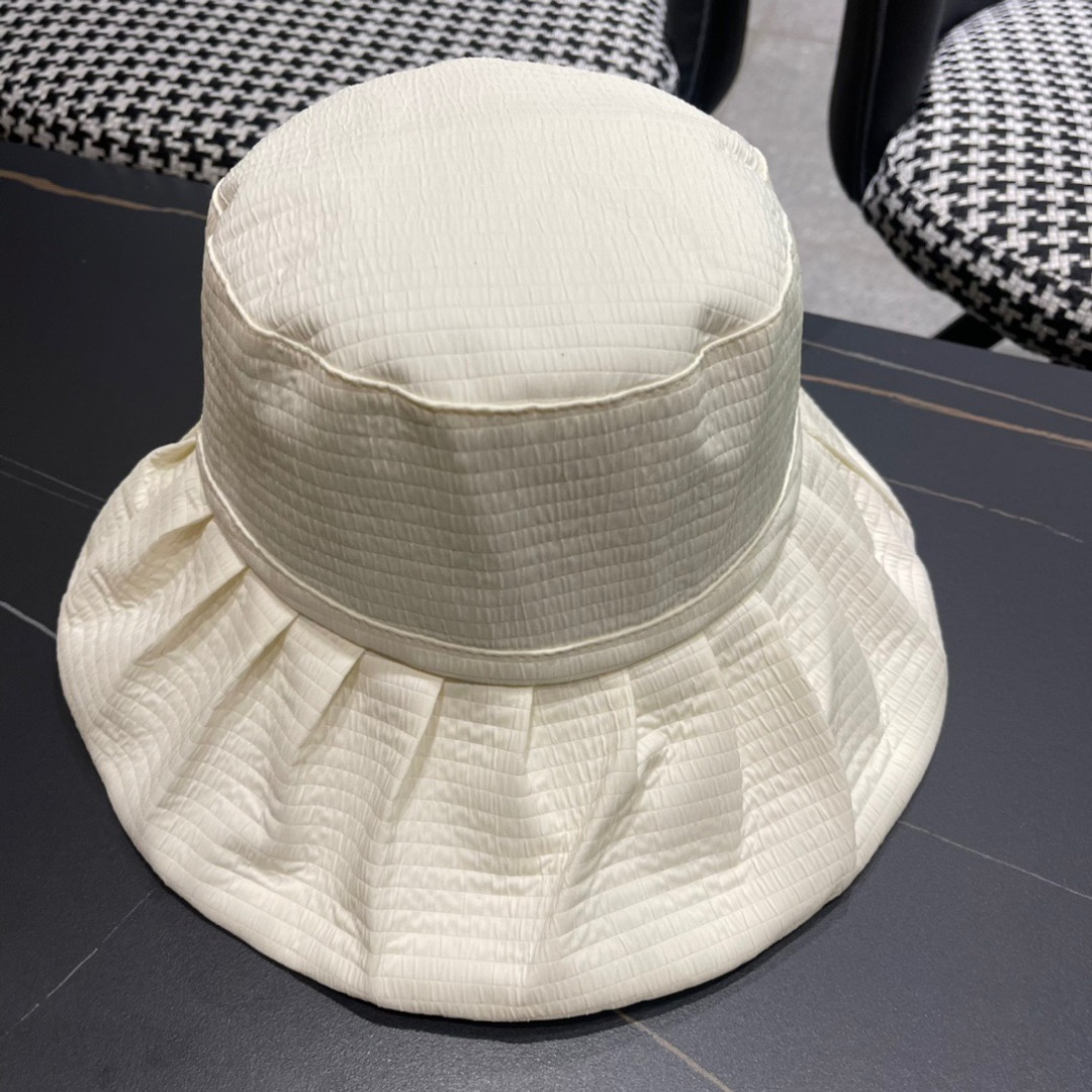 【普拉达】2025春夏新款渔夫帽，新款出货，大牌款超好搭配，赶紧入手！出行必备