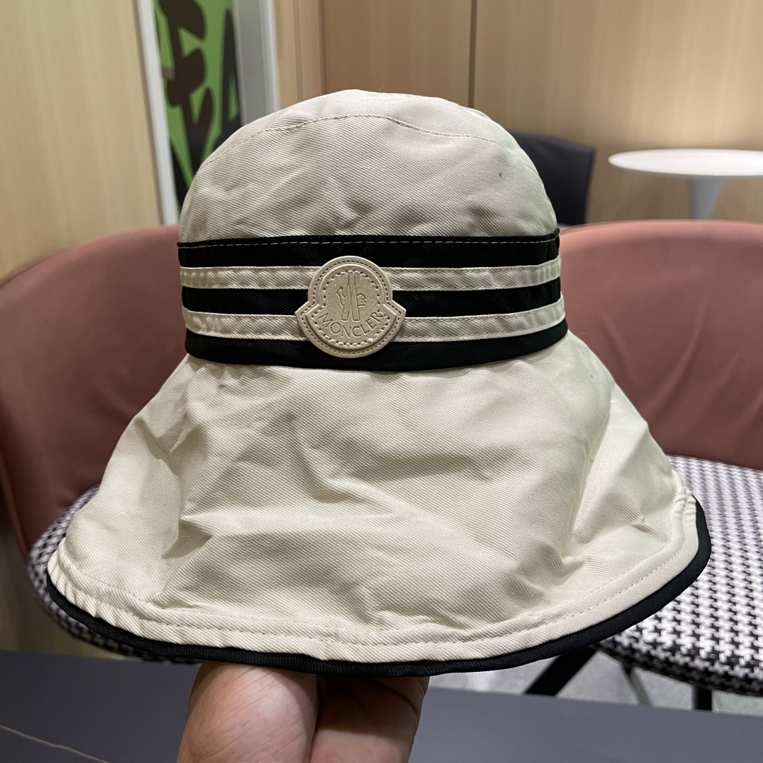  蒙口Moncler日本黑胶防晒帽子女夏季防紫外线大
帽檐可折叠遮阳渔夫帽 