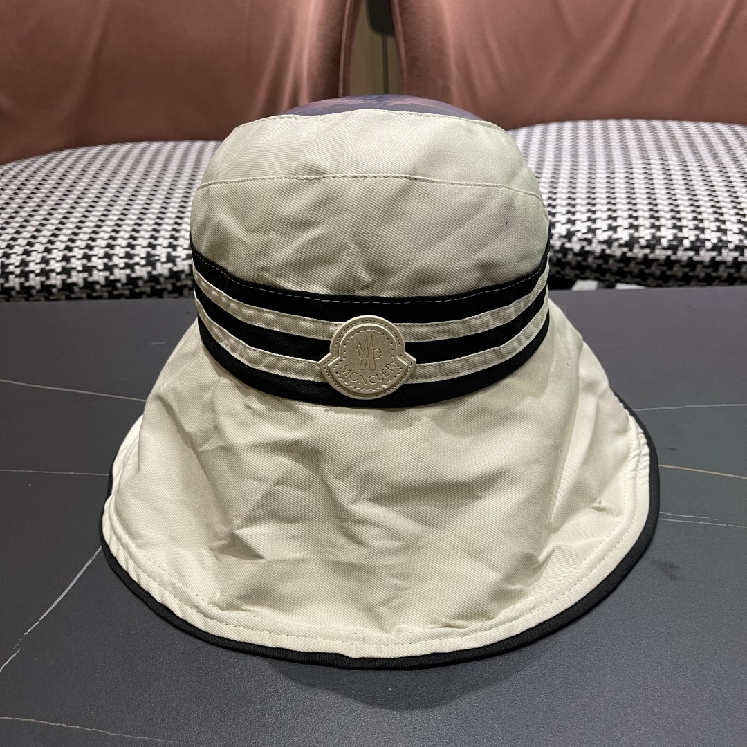  蒙口Moncler日本黑胶防晒帽子女夏季防紫外线大
帽檐可折叠遮阳渔夫帽 
