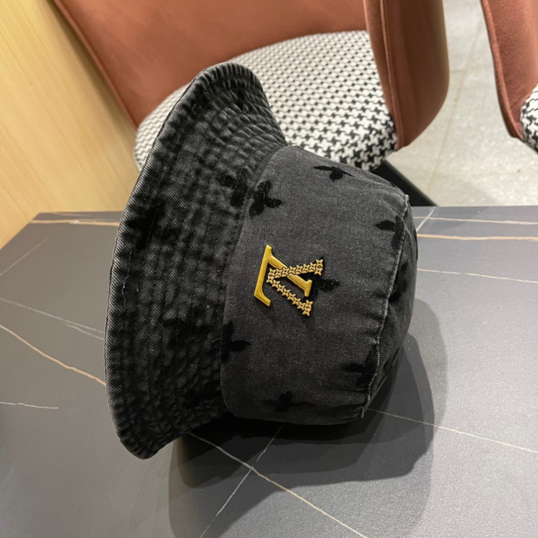  路易威登 LouisVuitton 😍新款LV渔夫帽重工打造♥️渔夫系列高端大气，百搭款🤗男女通用！