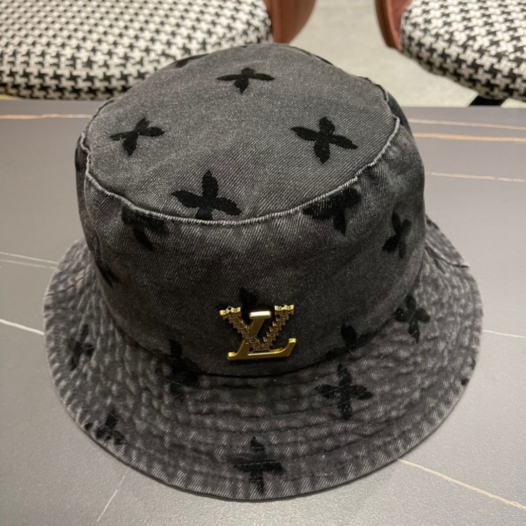  路易威登 LouisVuitton 😍新款LV渔夫帽重工打造♥️渔夫系列高端大气，百搭款🤗男女通用！