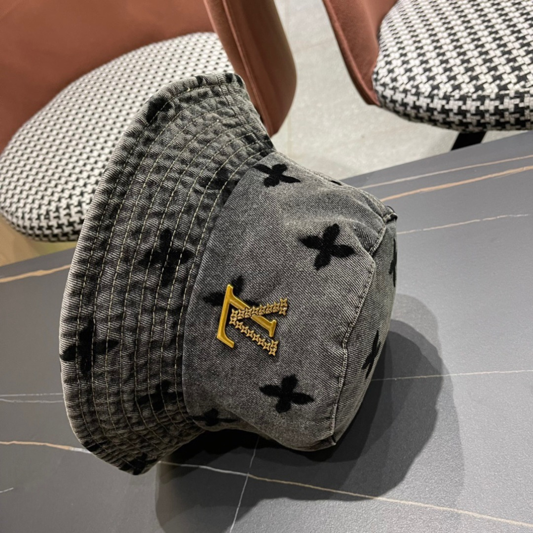  路易威登 LouisVuitton 😍新款LV渔夫帽重工打造♥️渔夫系列高端大气，百搭款🤗男女通用！