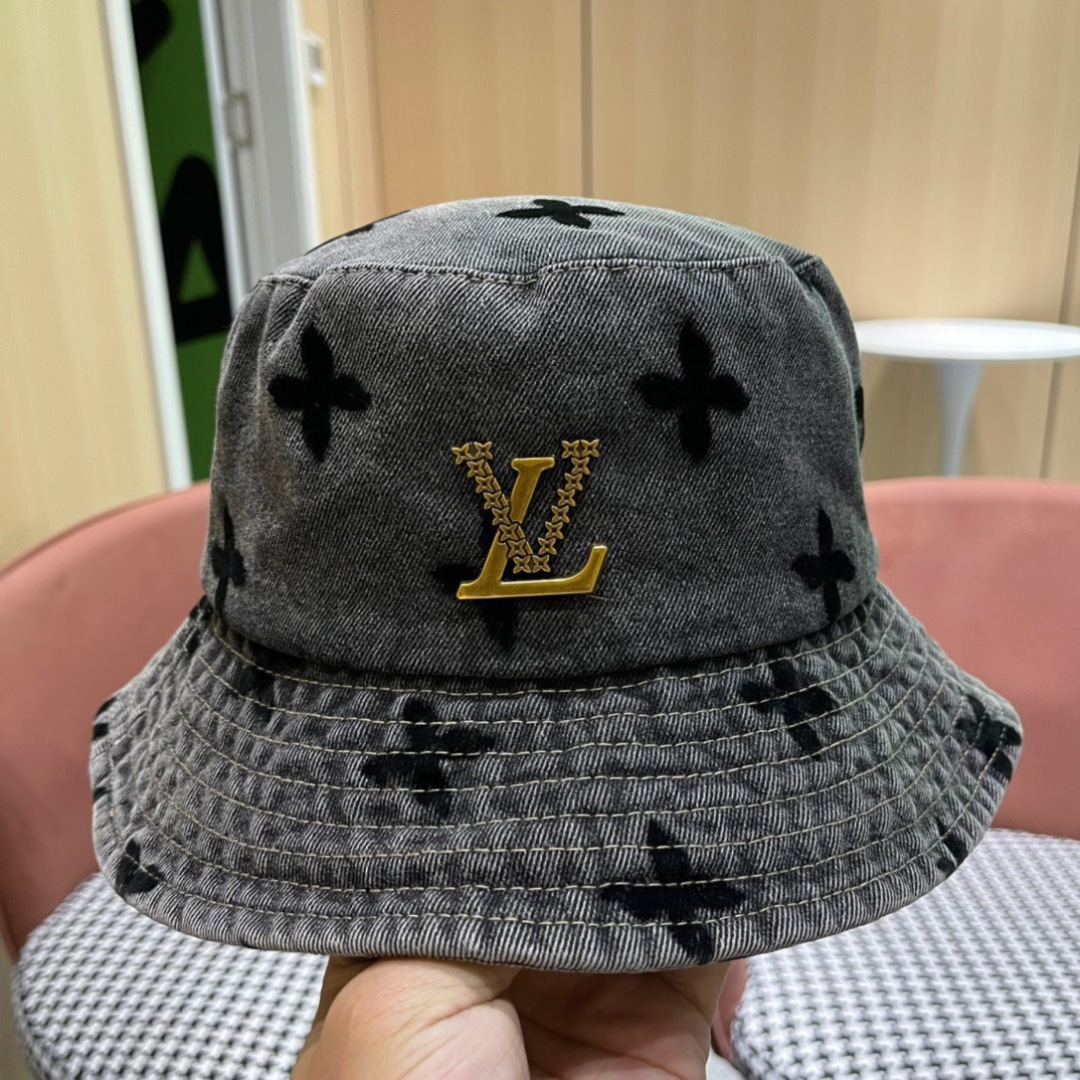  路易威登 LouisVuitton 😍新款LV渔夫帽重工打造♥️渔夫系列高端大气，百搭款🤗男女通用！