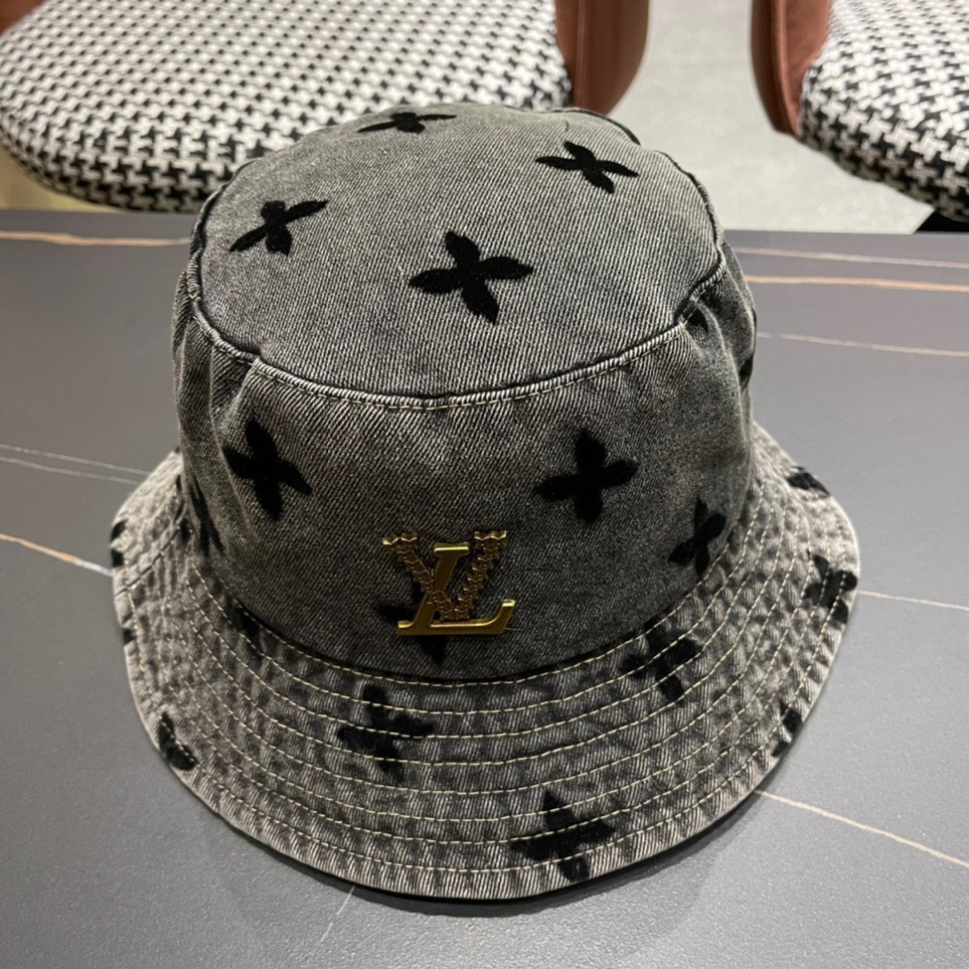  路易威登 LouisVuitton 😍新款LV渔夫帽重工打造♥️渔夫系列高端大气，百搭款🤗男女通用！