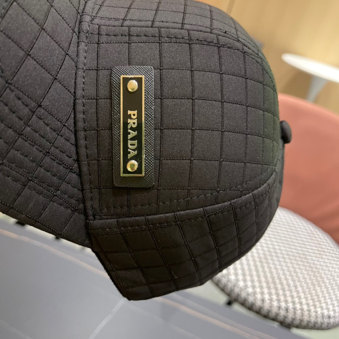 上新ꫛꫀꪝ 普拉达 PRADA 新品经典棒球帽 时尚潮流，高端做工！非一般的品质，细节看实拍哦