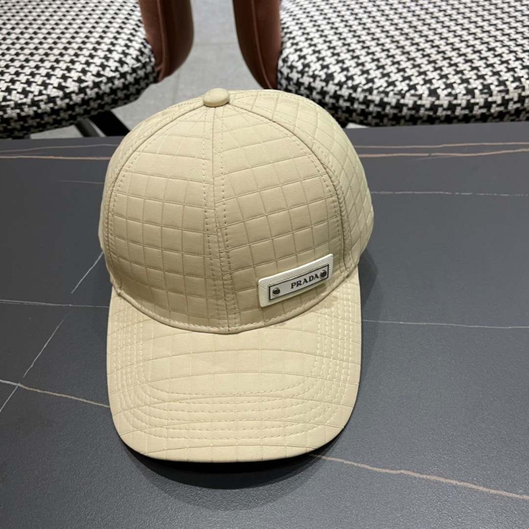 上新ꫛꫀꪝ 普拉达 PRADA 新品经典棒球帽 时尚潮流，高端做工！非一般的品质，细节看实拍哦