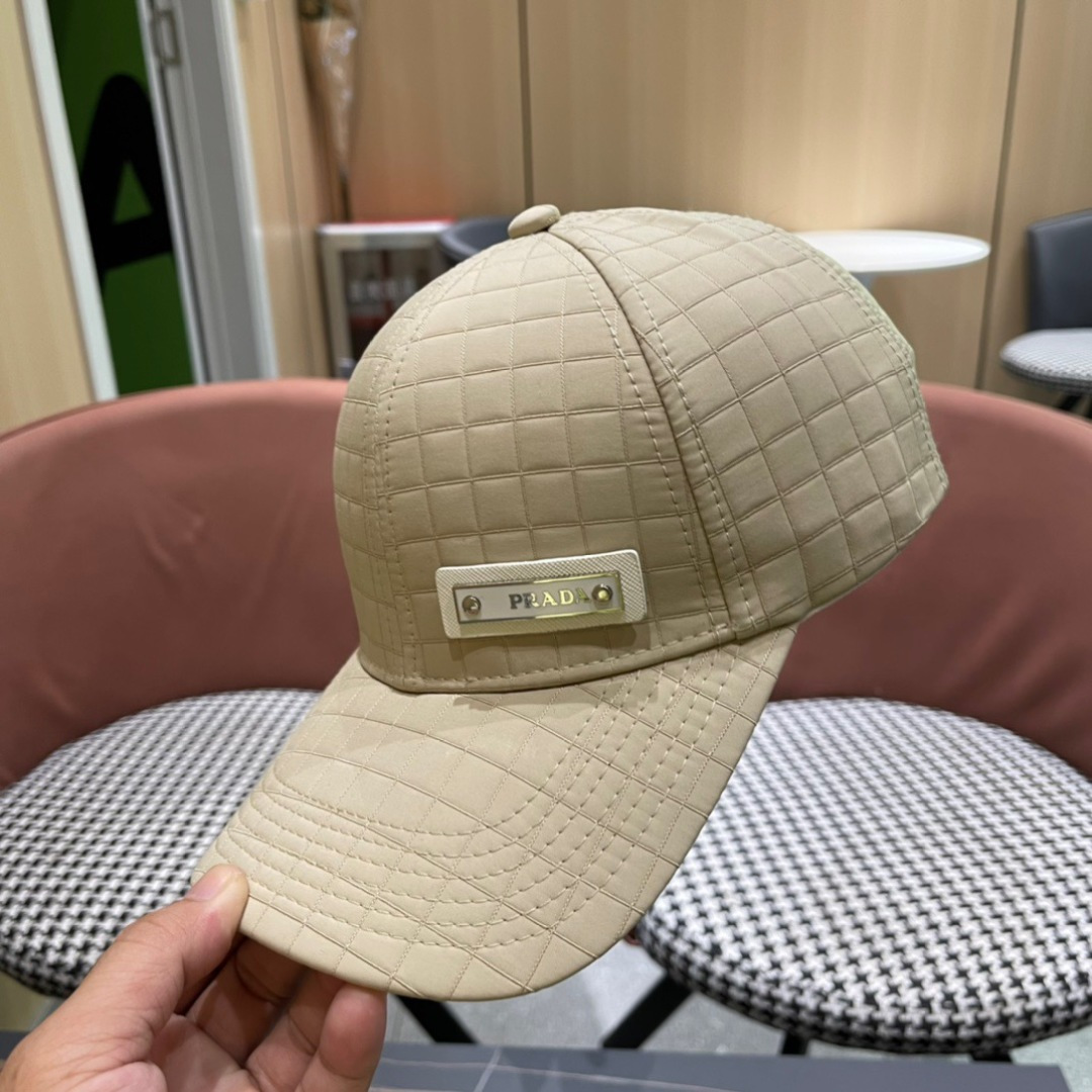 上新ꫛꫀꪝ 普拉达 PRADA 新品经典棒球帽 时尚潮流，高端做工！非一般的品质，细节看实拍哦