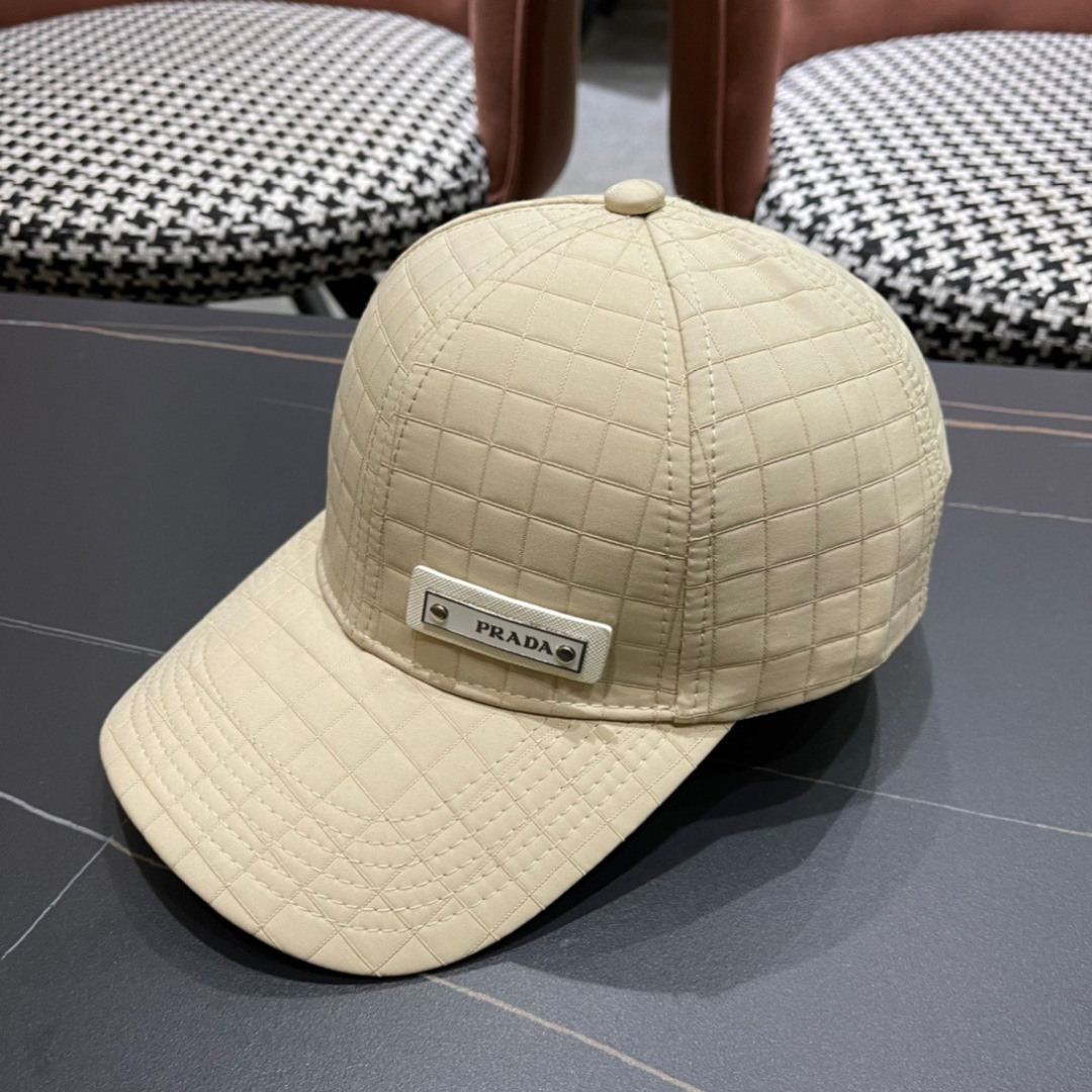上新ꫛꫀꪝ 普拉达 PRADA 新品经典棒球帽 时尚潮流，高端做工！非一般的品质，细节看实拍哦