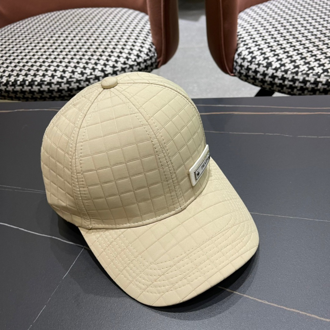上新ꫛꫀꪝ 普拉达 PRADA 新品经典棒球帽 时尚潮流，高端做工！非一般的品质，细节看实拍哦