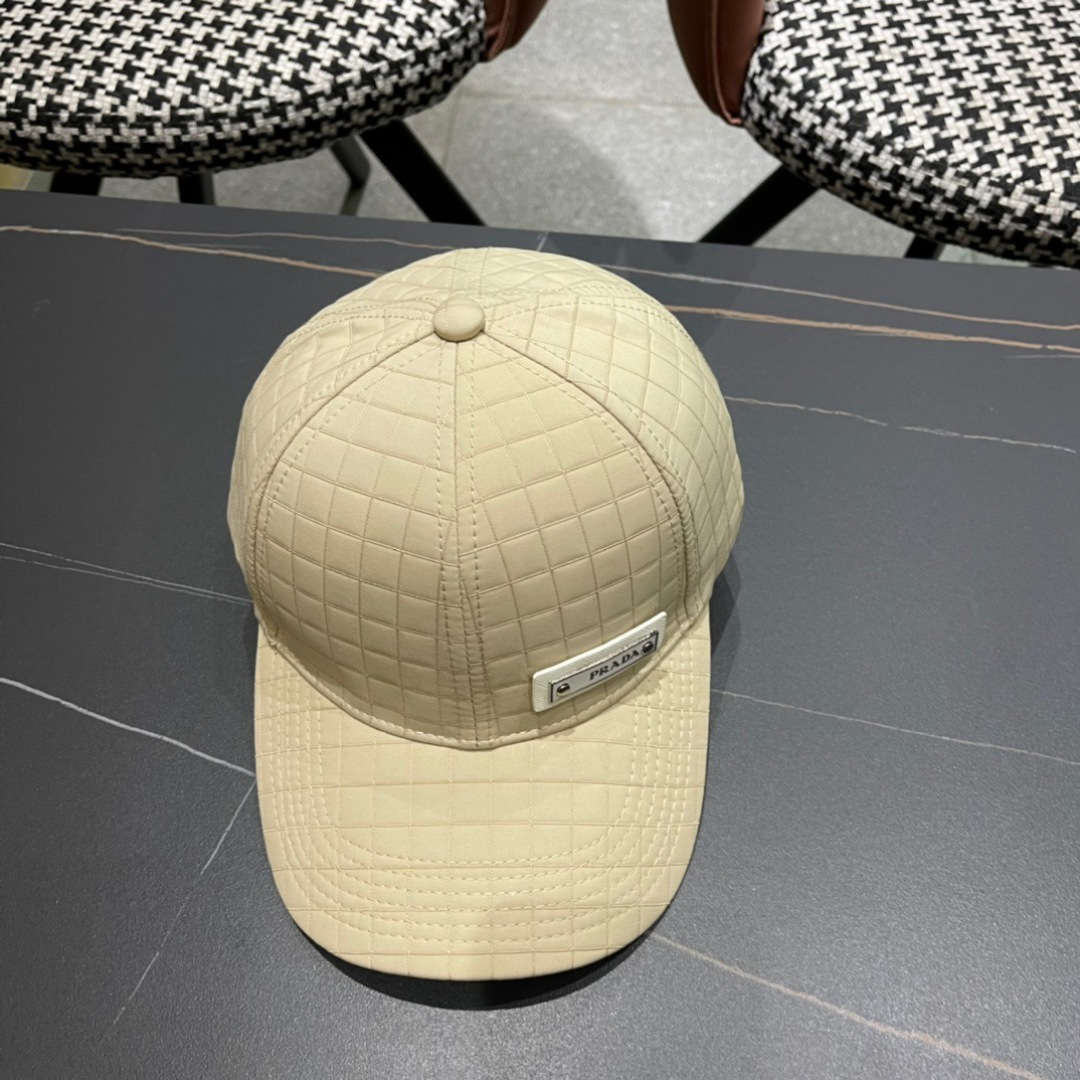 上新ꫛꫀꪝ 普拉达 PRADA 新品经典棒球帽 时尚潮流，高端做工！非一般的品质，细节看实拍哦