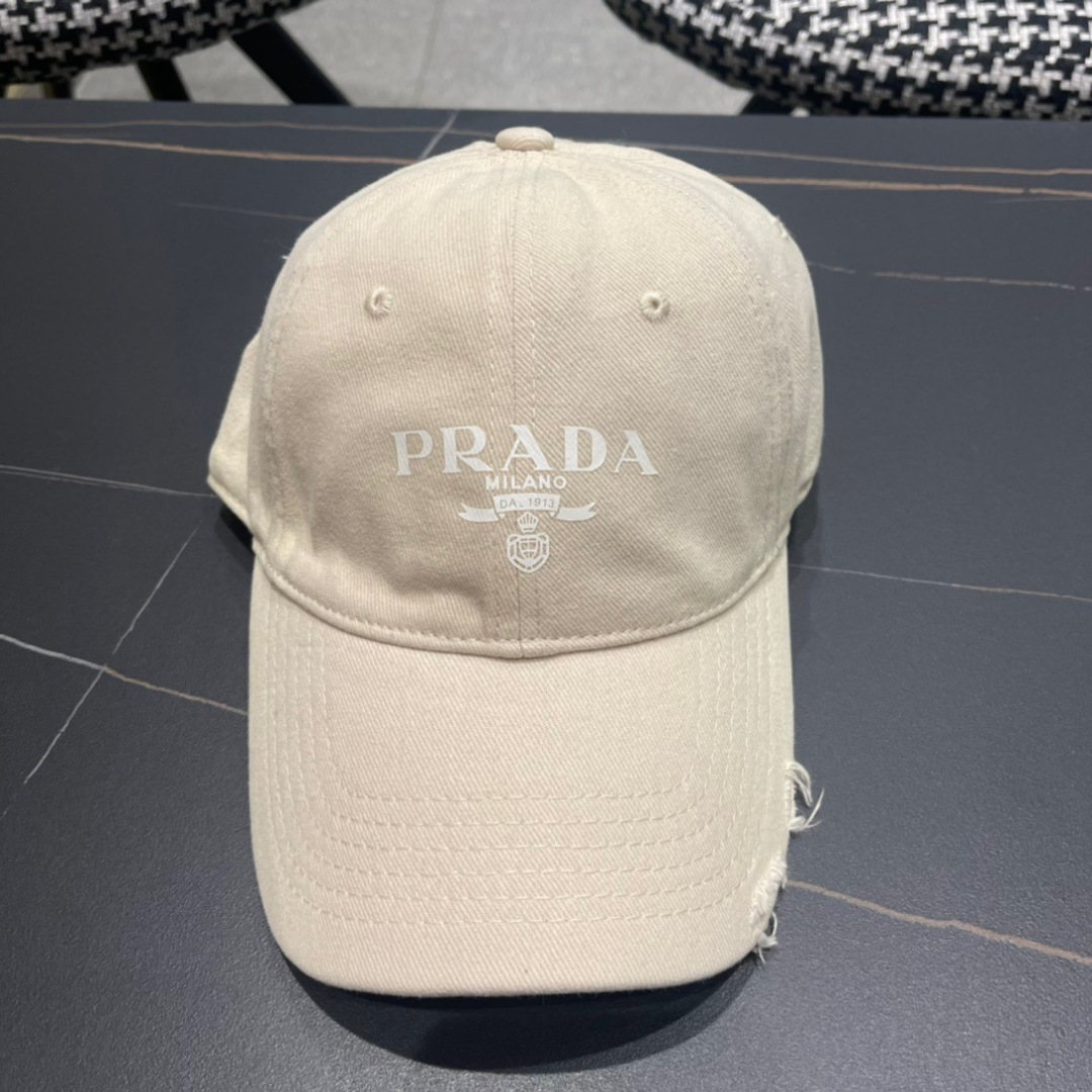 。PRADA 普拉达 2025新品棒球帽 代购版本！时尚潮流，高端做工！非一般的品质，细节看实拍哦
