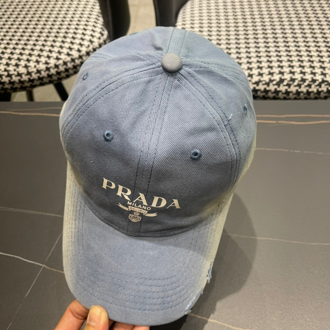 。PRADA 普拉达 2025新品棒球帽 代购版本！时尚潮流，高端做工！非一般的品质，细节看实拍哦