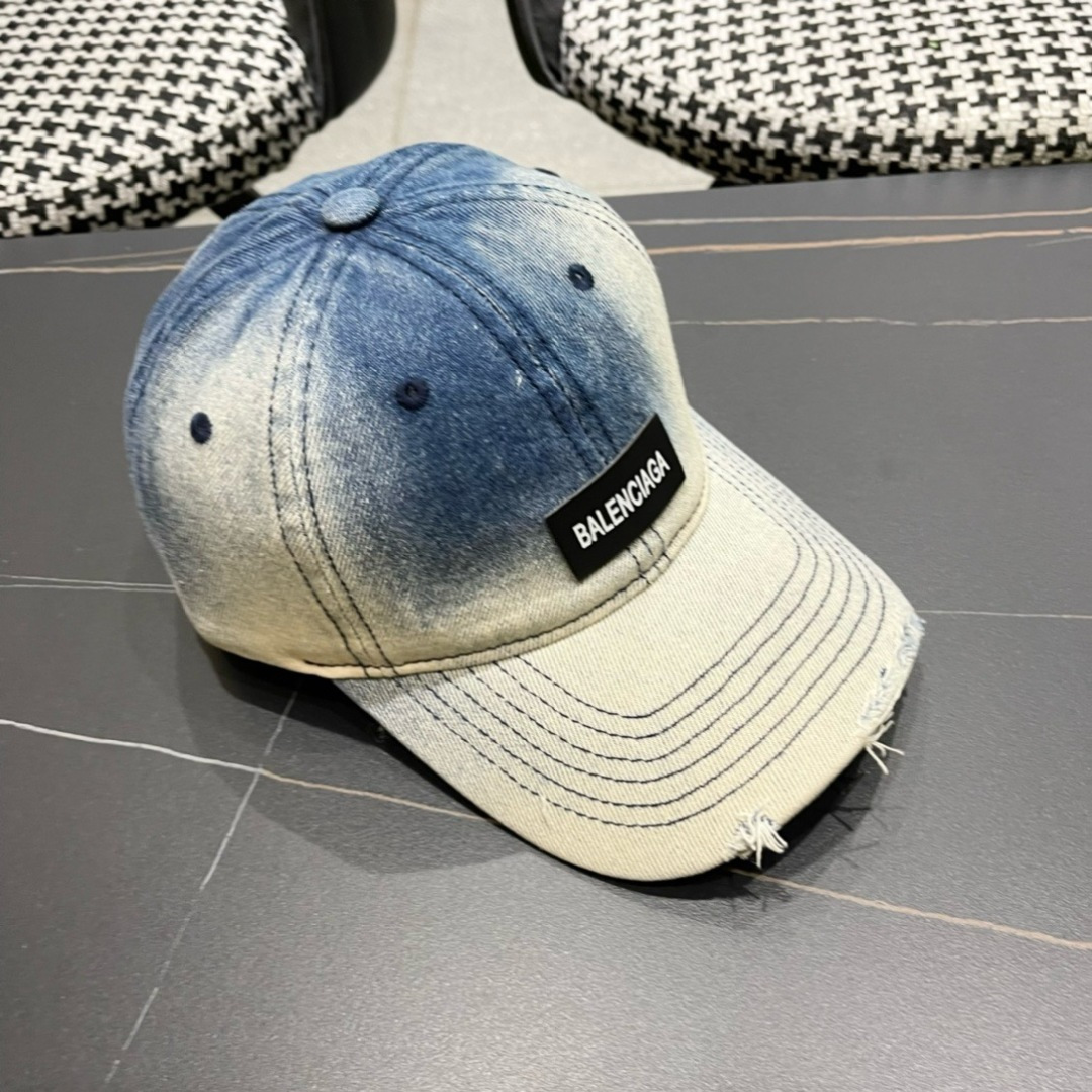 。新品Balencia*a 巴黎世家新款牛仔棒球帽
现货秒发🧢简约时尚超级无敌好看的帽子！