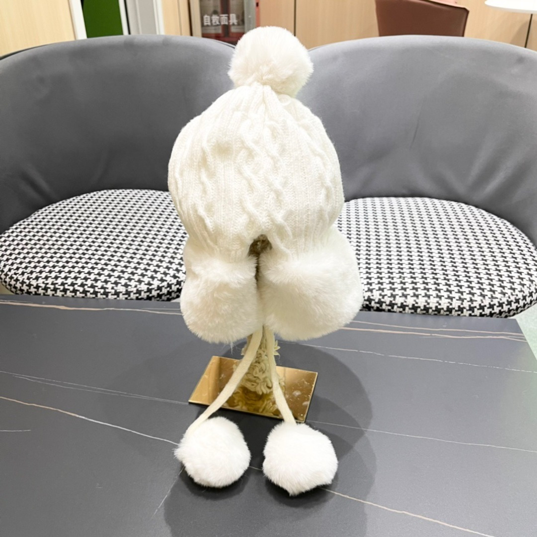 Dior迪奥加厚加绒保暖护耳针织帽子女秋冬显脸小毛线帽防寒骑车雷锋帽