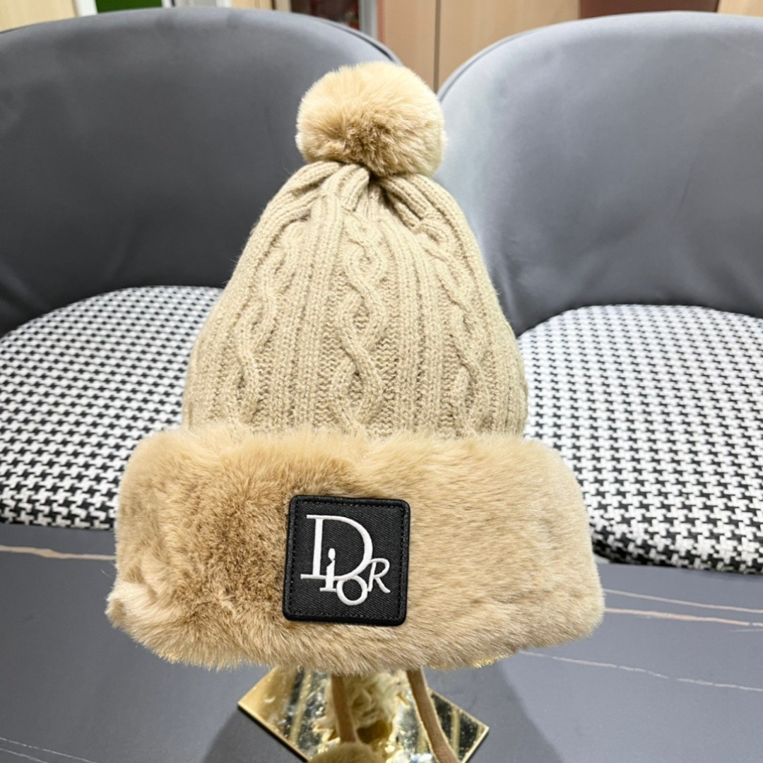 Dior迪奥加厚加绒保暖护耳针织帽子女秋冬显脸小毛线帽防寒骑车雷锋帽