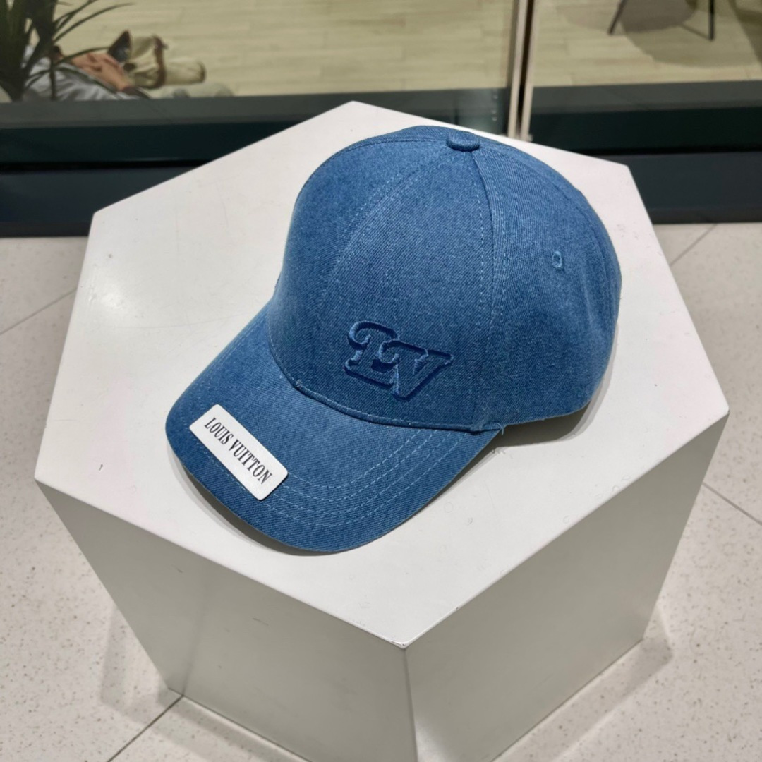  🧢路易威登棒球帽 LouisVuitton😍新款LV棒球帽，重工打造♥️完美拼接洗水牛仔，高端大气，百