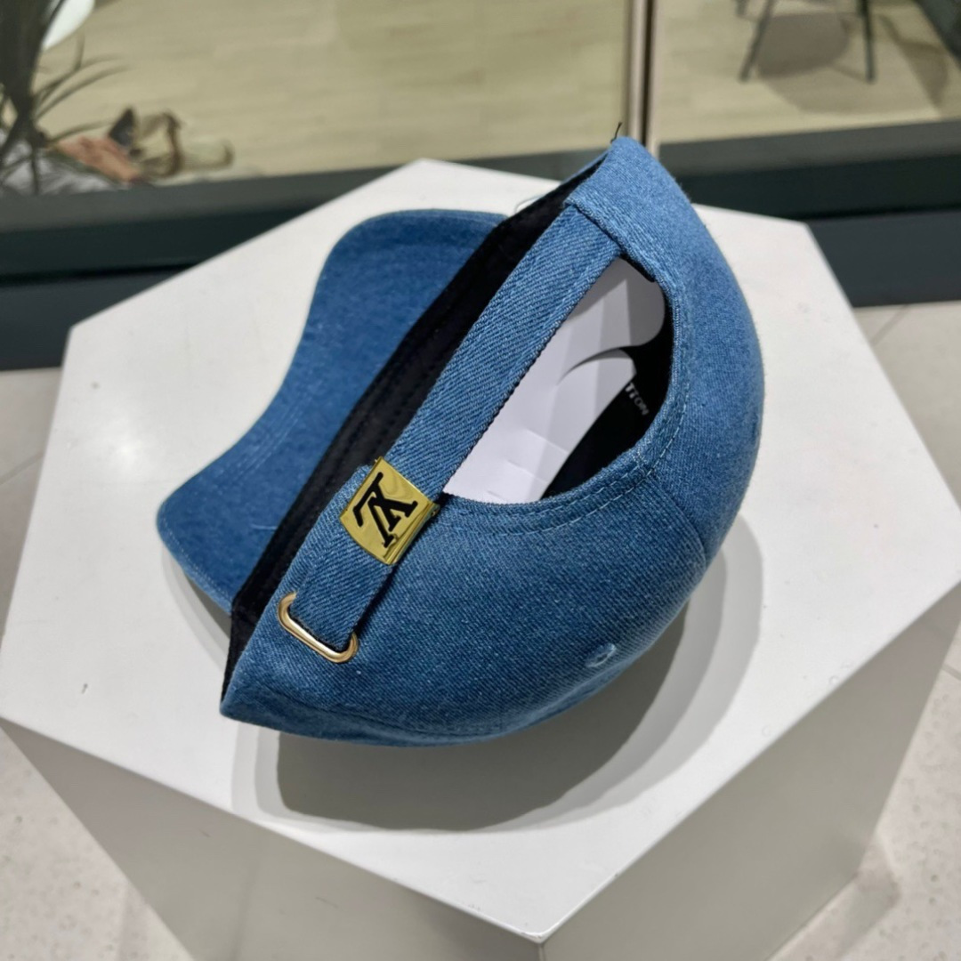  🧢路易威登棒球帽 LouisVuitton😍新款LV棒球帽，重工打造♥️完美拼接洗水牛仔，高端大气，百
